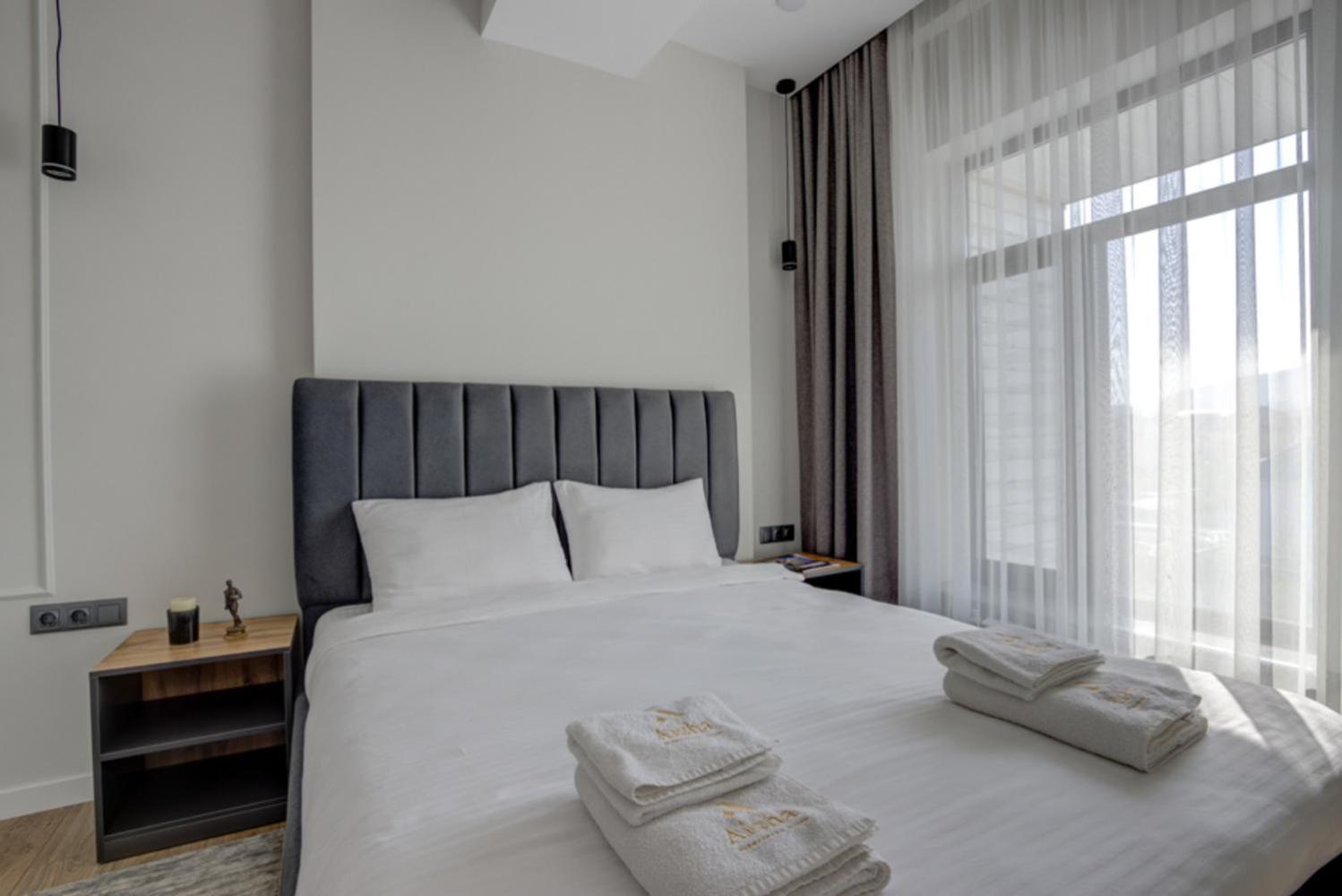 Aisha Hotel Bisjkek Eksteriør bilde